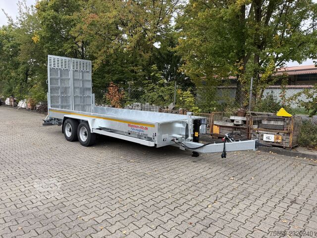 Reboque com plataforma rebaixada Möslein TT 11-E6x2  Tieflader für Fräsen breiten Rampen, Neu