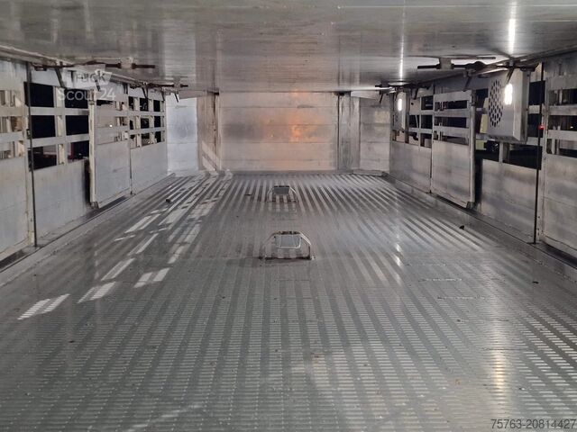 Transport de bétail Jumbo Bekkers 3 deck livestock - Ventilation - Loadli...