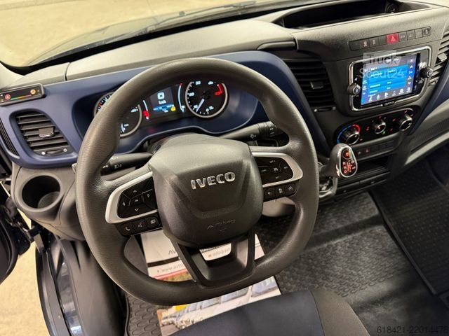 Panelvan IVECO Daily Kasten Automatic 2.3 D 155 3500KG AHK