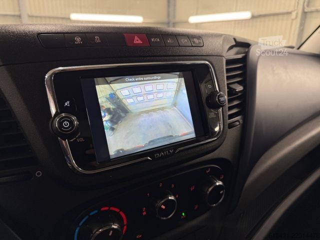 Panelvan IVECO Daily Kasten Automatic 2.3 D 155 3500KG AHK