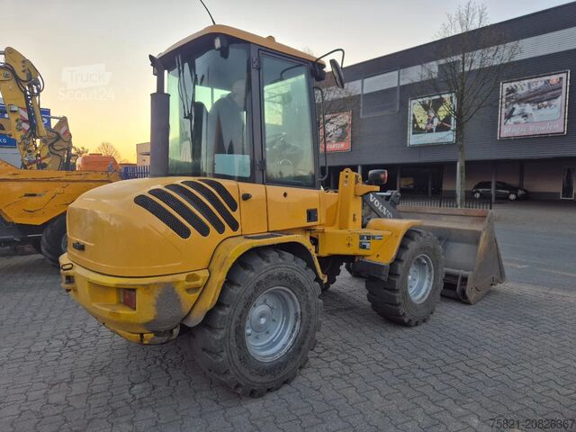Nakladač Volvo L 35 B -Z