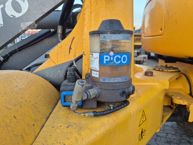 Nakladač Volvo L 35 B -Z