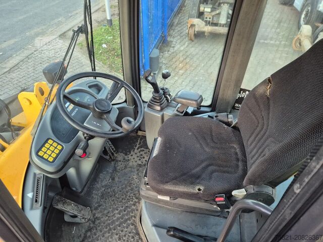 Nakladač Volvo L 35 B -Z