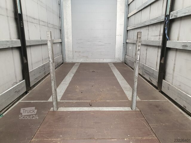 Plachtový návěs se žlabem na svitky Fliegl SDS 390 RoadRunner mit Coilmulde