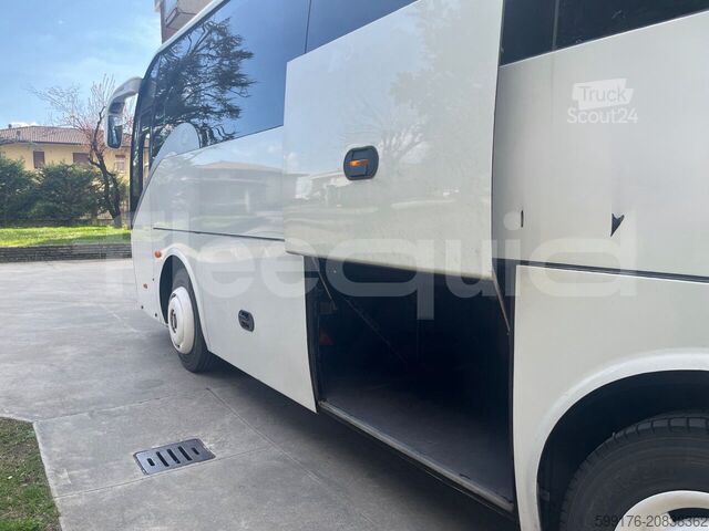 Touring car King Long XMQ6900