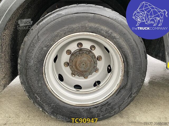 Refrigerated/frozen transport Renault D 210