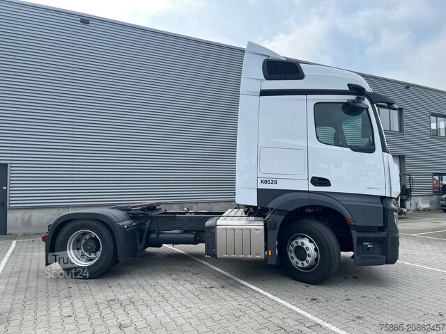 Standard tractor Mercedes-Benz Actros 1940 Streamspace / NL truck