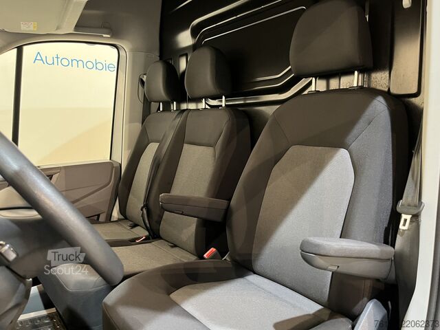Varebil Volkswagen Crafter 35 2.0 TDI L3H3 140 PK Automaat / Euro ...
