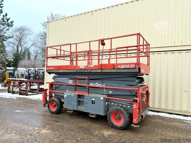 Platforma robocza Skyjack SJ9250RT 4x4 / 17.2 Meter / 2016 BJ