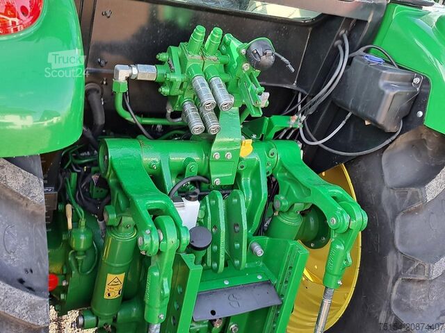 Tractor John Deere 5100M PR40