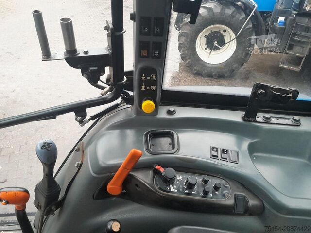 Трактор New Holland TL90A (4WD)