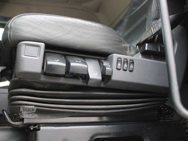 Camion cu platformă SCANIA R 560, FASSI F260XP, AIR SUSPENSIONS, BEACONS