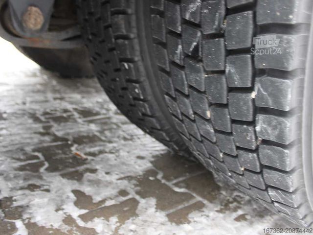 Tovorna dvigalka na tovornjaku SCANIA R 560, FASSI F260XP, AIR SUSPENSIONS, BEACONS