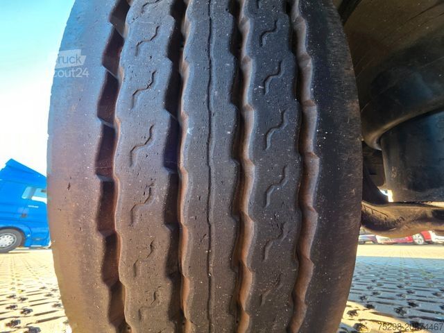 Semirremolque con piso móvil STAS S300ZX / 2 Liftachsen