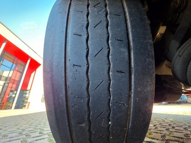 Semirremolque con piso móvil STAS S300ZX / 2 Liftachsen