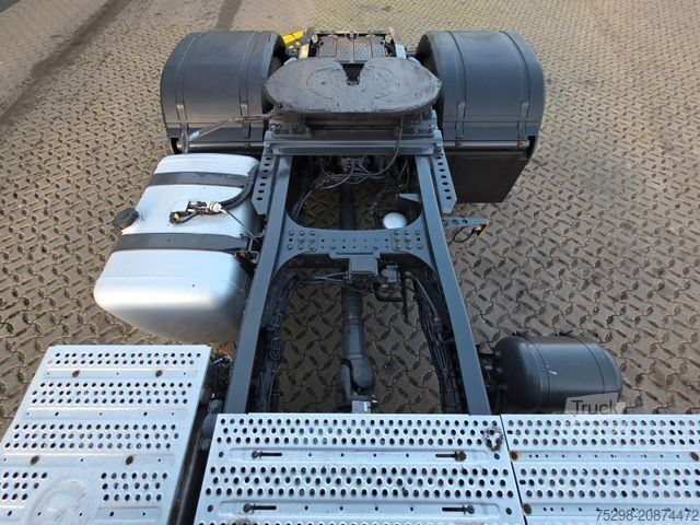 Standard SZM MERCEDES-BENZ Actros 1843