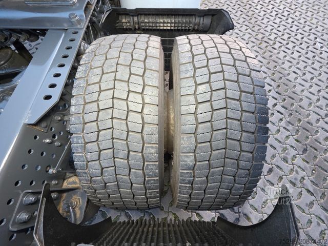 Standard SZM MERCEDES-BENZ Actros 1843