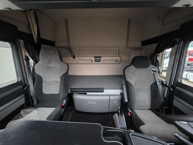 Standard SZM MAN TGX 18.510 4X2 BLS / Retarder / Standklima / 6D