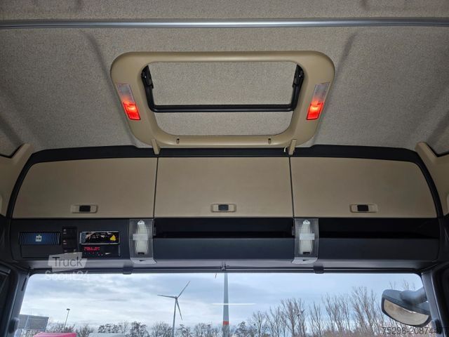 Standard SZM MAN TGX 18.510 4X2 BLS / Retarder / Standklima / 6D