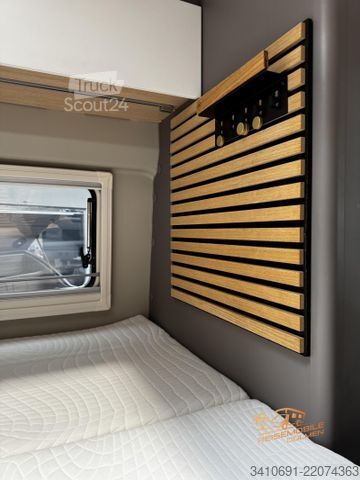 Kamper LMC Innovan 600 AHK Luftfederung NAVI RFK TV SAT