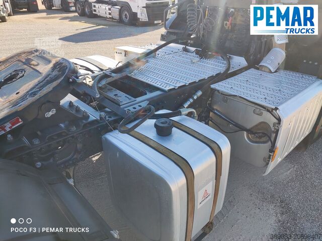 Ciężarówka ciężkiego typu MERCEDES BENZ AROCS 1848 TRACTORA EQUIPO HIDRAULICO