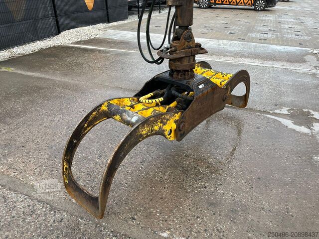 Grúa Jonsered J1088ST.96 LOADMASTER / 9580 PTO HOURS