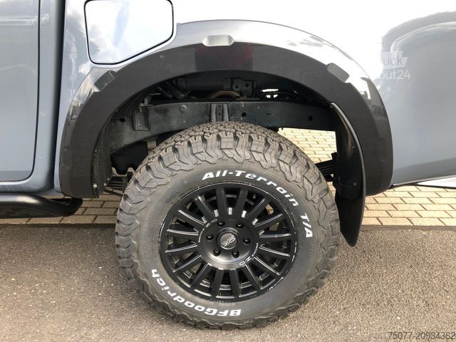 Pick-up furgons ISUZU D-Max Double Cab V-Cross AT + hohes Fahrwerk +