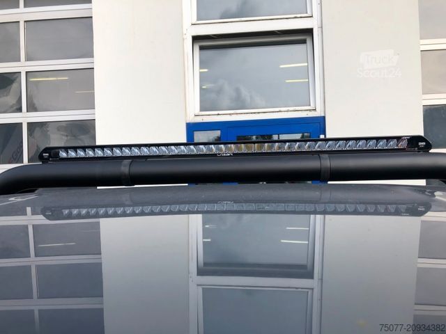 Pick-up furgons ISUZU D-Max Double Cab V-Cross AT + hohes Fahrwerk +