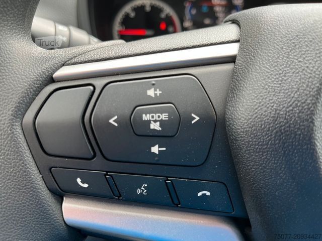 Kravas mikroautobuss ar pašizgāzēju ISUZU D-Max Space Cab LS AT BIG-MAX L2Kipper Schredder