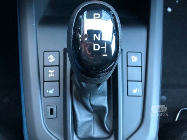 Pick-up skåpbil ISUZU D-Max Space Cab LS AT+Pritsche Kran+ SOFORT+