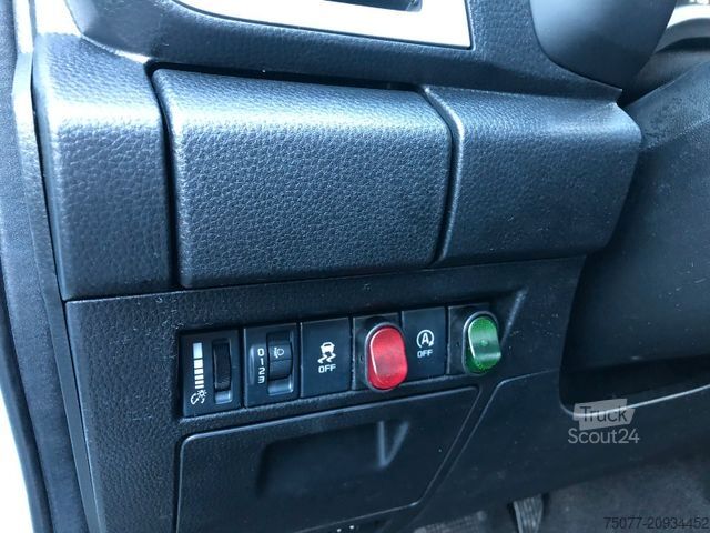 Pick-up skåpbil ISUZU D-Max Space Cab LS AT+Pritsche Kran+ SOFORT+