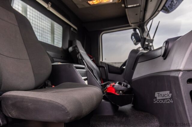 Lasteplattform RENAULT C 380 DXI+Palfinger 26 T/m+5EXT.