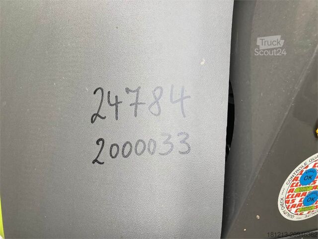 Széna technológia CLAAS Variant 585 RC PRO