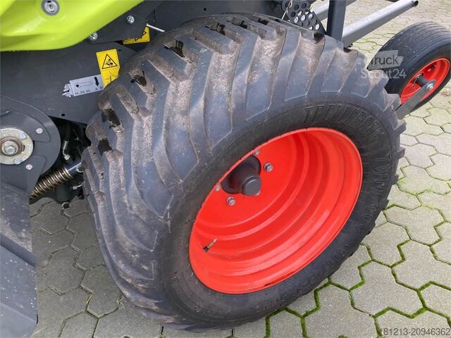 Széna technológia CLAAS Variant 585 RC PRO