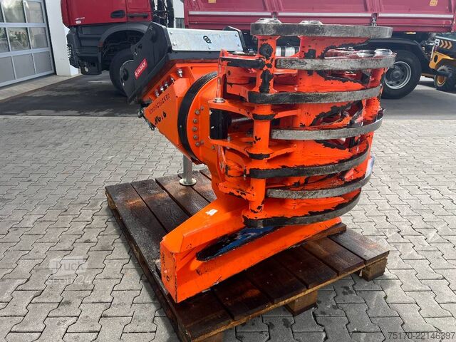Westtech WG1600 7-pirštų griebtuvai / pjūklas / OQ70/55 / DEMONSTRACINIS Westtech WG1600 7-Finger Greifer / Säge / OQ70/55 / DEMO