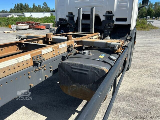Transport de conteneurs Scania P 500 6x2*4 9 TON FRONT AXLE / RETARDER