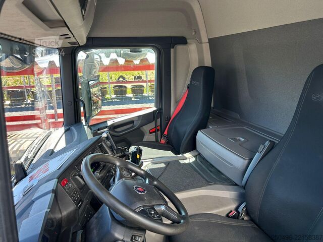 Transport de conteneurs Scania P 500 6x2*4 9 TON FRONT AXLE / RETARDER