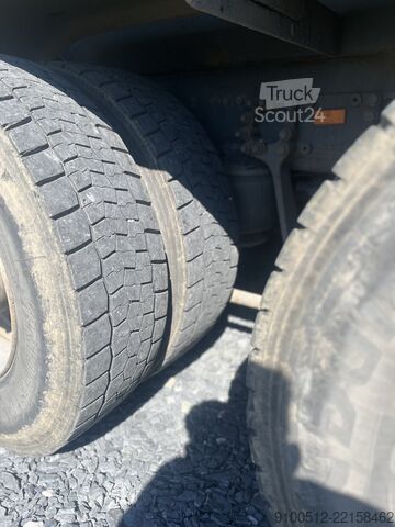 Kran monteret på lastbil og 2 ladkasser DAF CF 85