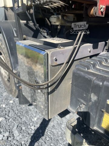 Kran monteret på lastbil og 2 ladkasser DAF CF 85