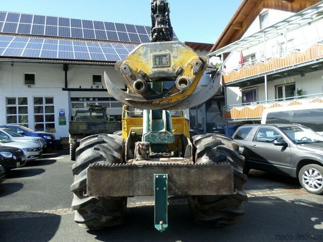 Vehículo forestal HSM 904 Forstmaschine Skidder mit Kran 8To Winde