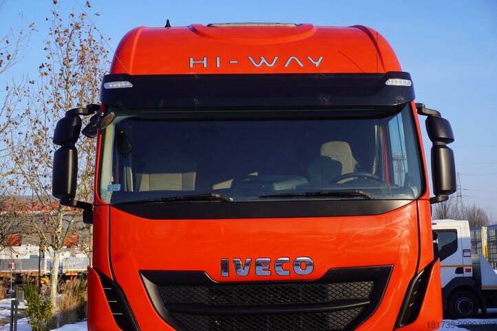 Trekker Iveco Stralis 460 E6 tractor unit/ Sleeper cab