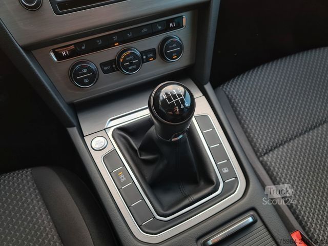 Fourgon VOLKSWAGEN Passat Limo 1.4 TSi Trendline - Comp Media -PDC