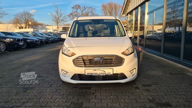 Minibus FORD Grand Tourneo Connect Titanium - AUT - PANO -