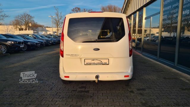 Minibus FORD Grand Tourneo Connect Titanium - AUT - PANO -