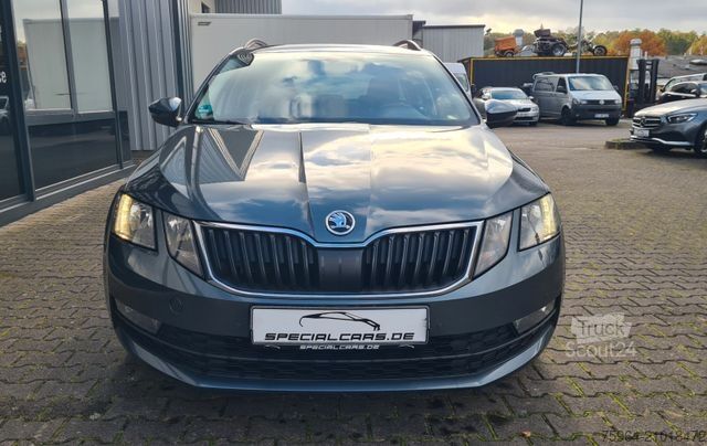 Minibus SKODA Octavia Combi Ambition 1.6 TDi - AHK -