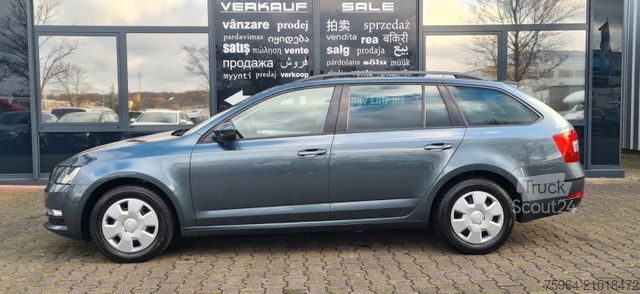 Minibus SKODA Octavia Combi Ambition 1.6 TDi - AHK -