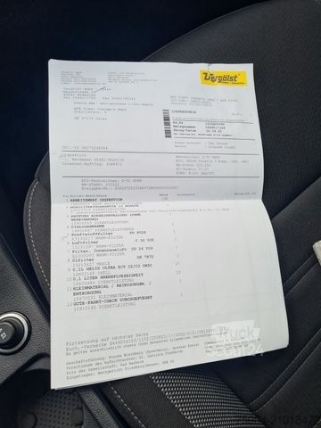 Minibus SKODA Octavia Combi Ambition 1.6 TDi - AHK -