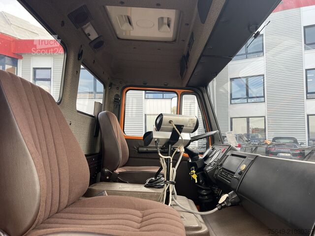 Special purpose truck Mercedes-Benz 1617 C 4x2 1617 C 4x2, Winterdienstausstattung