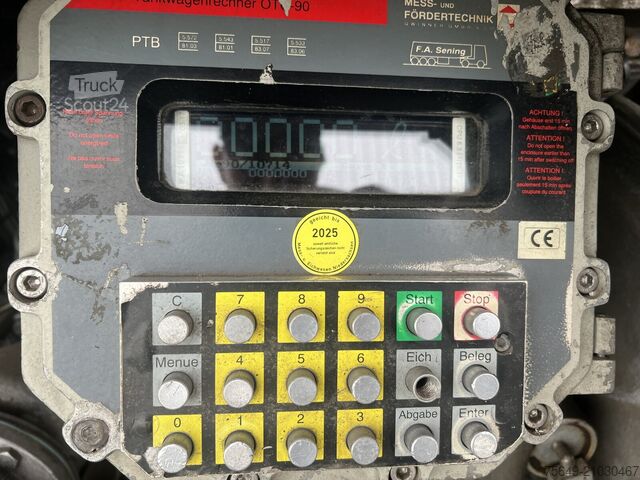 LKW mit Tankaufbau MAN TGA 26.400 6x2-4 BL TGA 26.400 6x2-4 BL, A1, Lenk-/Liftachse, ADR, Kässbohrer Tank ca. 20.820l, 3 Kammern