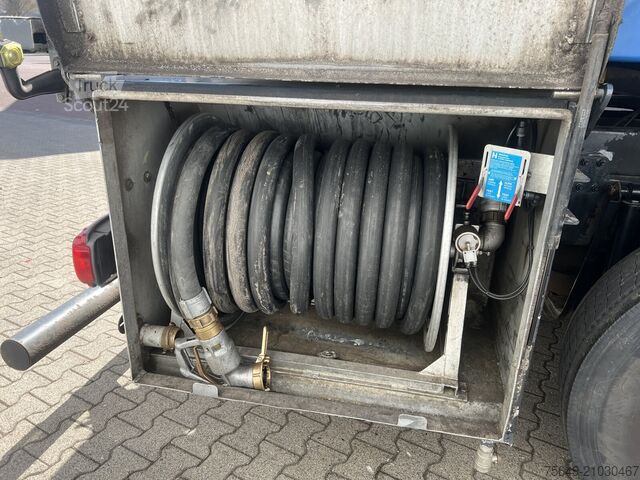 LKW mit Tankaufbau MAN TGA 26.400 6x2-4 BL TGA 26.400 6x2-4 BL, A1, Lenk-/Liftachse, ADR, Kässbohrer Tank ca. 20.820l, 3 Kammern